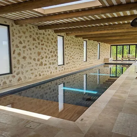 Val Trebbia Konukevi Feucherolles